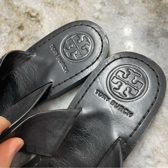 Tory Burch Nora Thong Black Leather Sandals Women’s 9 - Picture 4 of 10
